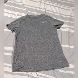Women’s S Nike Dri-Fit Nike Tee